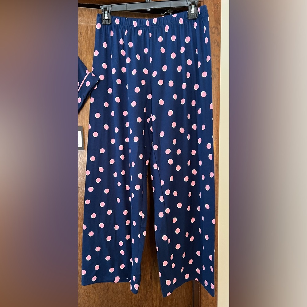 Kate Spade Notch Collar Short Sleeve Capri Length Navy Pink Dot Pajama Set - Picture 5 of 8